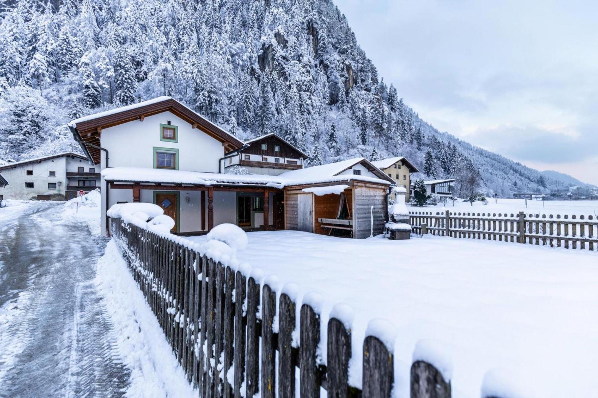 Holiday Home, Strass Im Zillertal Exteriör bild